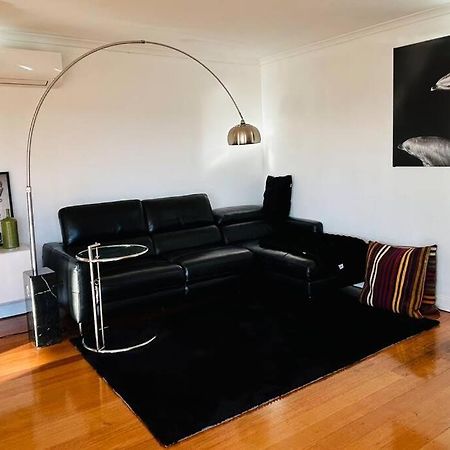 Villa The Tassie - Luxury With Panoramic Water Views Hobart Esterno foto